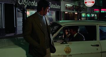 Invasion of the Body Snatchers (1978)_Kibner and Matthew after the party