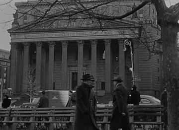 Miracle On 34th Street (1947)_The courthouse