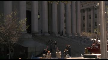 Miracle on 34th Street (1994)_The courthouse