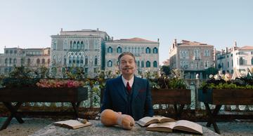 A Haunting In Venice_Poirot visits the market