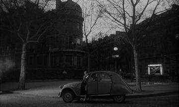 Eyes Without a Face_Louise picks Edna up outside the subway