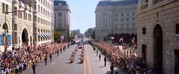 In the Line of Fire_The end of the parade