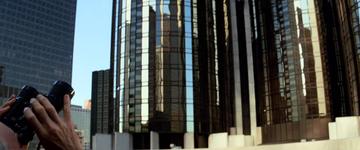 In the Line of Fire_The hotel