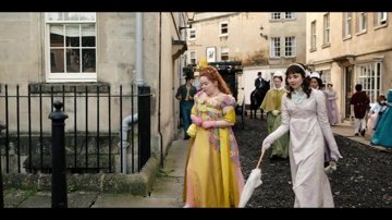 Bridgerton_Penelope and Elouise walk through the street