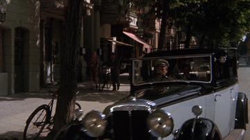 Cabaret_Outside Brian