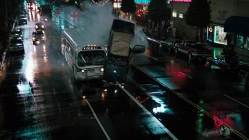 Lethal Weapon_The bus and car crash