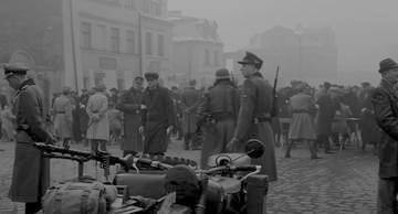 Schindlers List_The ghetto main square