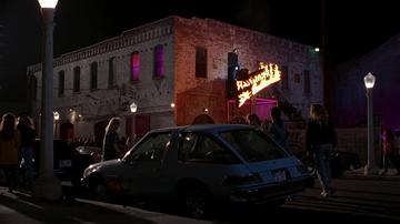 Waynes World_The Gasworks