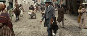 12 Years a Slave_Solomon and his family go shopping