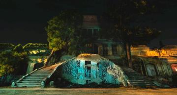 Crimes of the Future_Location of the autopsy