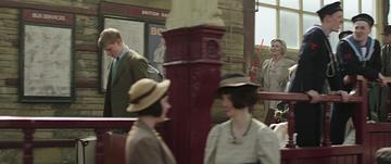 Swallows and Amazons (2016)_Portsmouth Train Station