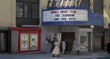 Annie Hall_Alvy and his new date by the cinema