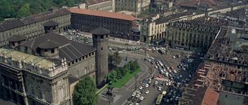 The Italian Job (1969)_Traffic jam in Turin