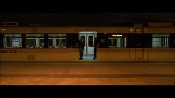 Collateral_The metro train stop - nobody gets out