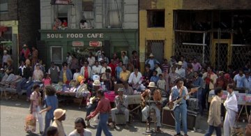 The Blues Brothers_The street market