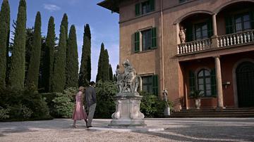 To Catch a Thief_Robie and Frances investiagate the villa