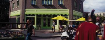 La La Land_The back lot coffee shop