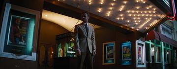 La La Land_Seb waits outside the cinema