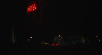 The Grifters_The Phoenix motel