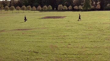 Trainspotting_Renton and Sick Boy go shooting in the park