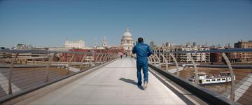 Rye Lane_Dom on the Bridge